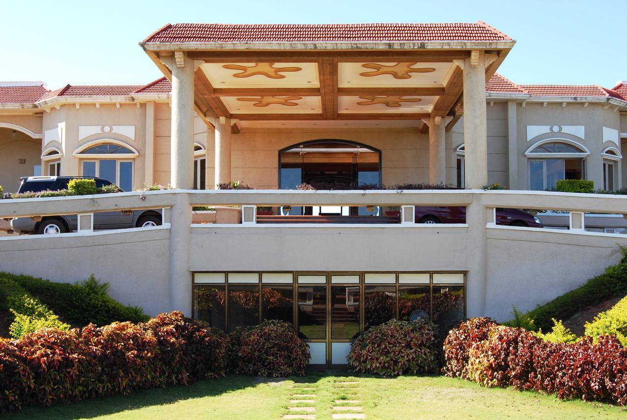 Kohinoor Samudra Beach Resort, Ratnāgiri Exterior foto